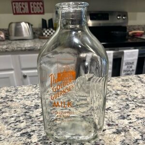 Vintage Thatcher’s Golden Guernsey milk jug half gallon